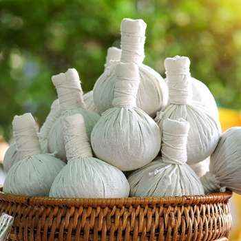 Thai herbal balls compress