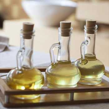 Massage oil neutral and with fragrance