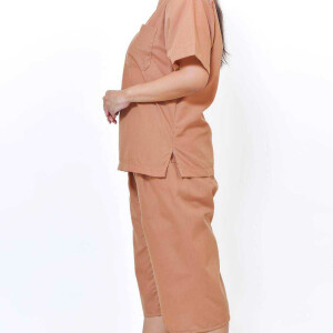 Set di abbigliamento per clienti trad. Pantaloni + camicia, beige-marrone
