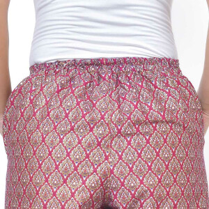 Hose mit bunten Thai Sarong Mustern für Thaimassage
