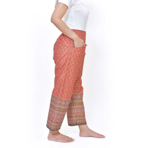 Hose mit bunten Thai Sarong Mustern für Thaimassage
