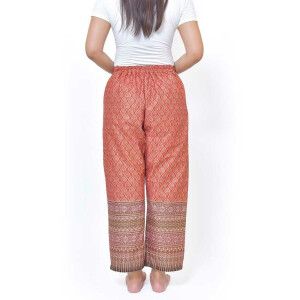 Hose mit bunten Thai Sarong Mustern für Thaimassage