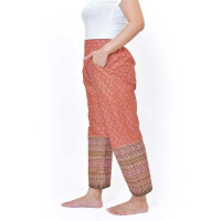 Hose mit bunten Thai Sarong Mustern für Thaimassage