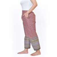 Hose mit bunten Thai Sarong Mustern für Thaimassage
