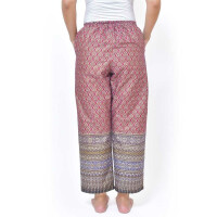 Hose mit bunten Thai Sarong Mustern für Thaimassage