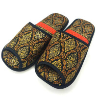 Slippers for thai massage clients - one size fits all Color: Black